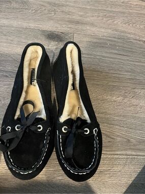 Sperry Black Suede Faux-Fur Lined Moccasin Slippers